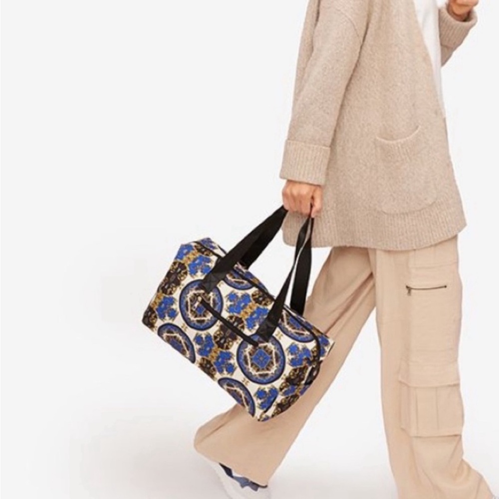 Alice + Olivia by Stacey Bendet Regal
Romance Duffel Bag NWT - Picture 2 of 8